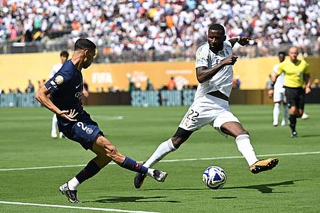 Sven Hoppe/dpa | Auch Antonio Rüdiger (r), hier in Aktion gegen Achraf Hakimi, war völlig überfordert. Der DFB-Abwehrboss verschuldete das zweite Gegentor. 