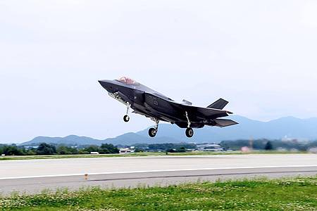 Südkoreanische Luftwaffe/Yonhap/dpa | Der Hightech-Flieger wurde in den USA entwickelt. (Archivbild)