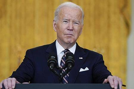 US-Präsident Joe Biden spricht im East Room des Weißen Hauses zur Lage in der Ukraine. Foto: Alex Brandon/AP/dpa