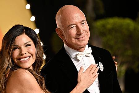 Evan Agostini/Invision/dpa | Der Amazon-Gründer und die Journalistin wollen mit mehr als 200 Gästen feiern. (Archivbild)