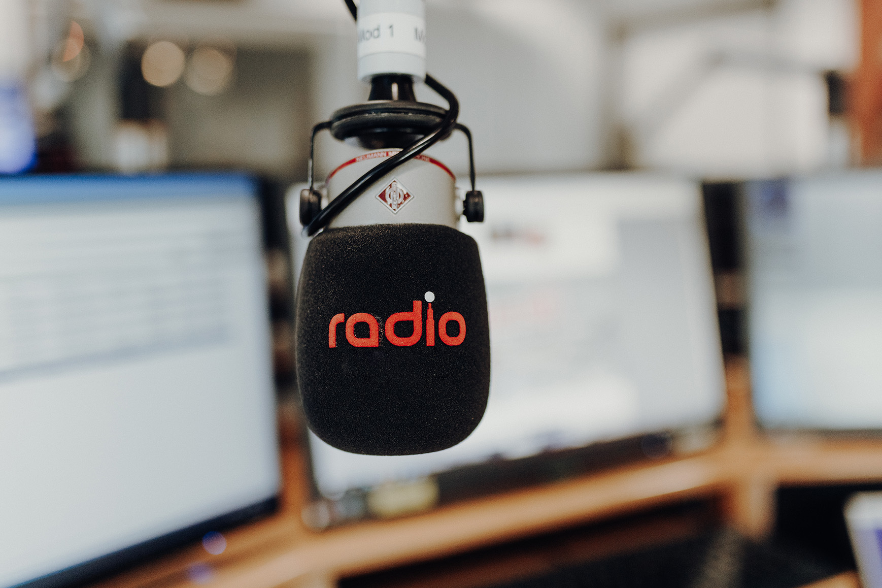 studio-mikrofon-radio-1