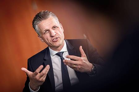 Michael Kappeler/dpa | Kanzleramtschef Frei zeigt sich in der Debatte über die Stromsteuer gesprächsbereit. (Archivbild) 