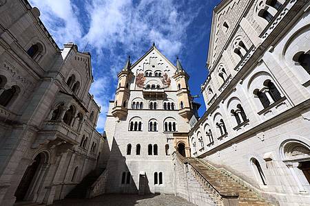 Karl-Josef Hildenbrand/dpa | Neuschwanstein lockt unter den Königsschlössern die meisten Besucher. (Archivbild)