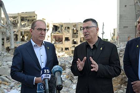 Schlomi Amsalem/Government Press Office/dpa | Innenminister Dobrindt stellt sich hinter die Angriffe Israels auf die iranischen Atomanlagen