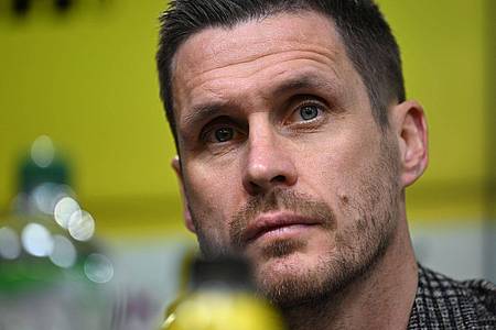 Bernd Thissen/dpa | BVB-Sportdirektor Sebastian Kehl war ebenfalls von der Musiala-Verletzung geschockt.