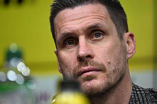 Bernd Thissen/dpa | BVB-Sportdirektor Sebastian Kehl war ebenfalls von der Musiala-Verletzung geschockt.