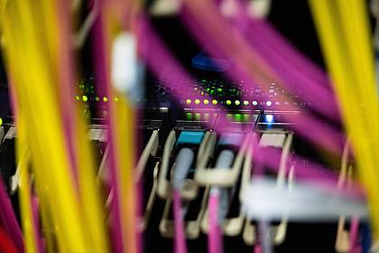 Marijan Murat/dpa | Oracle investiert im großen Stil in der Rhein-Main-Region. 