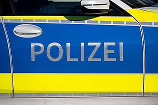 Sven Hoppe/dpa | Die Polizei ermittelt, wer hinter dem Angriff steckt, und sucht nach Zeugen. (Symbolbild)