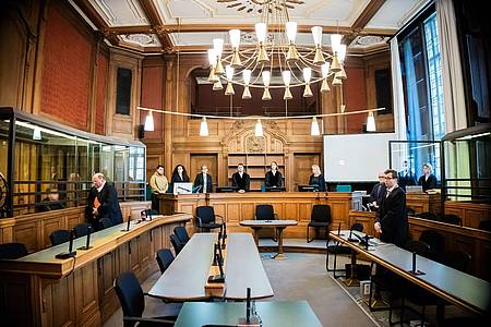 Christoph Soeder/dpa | Im Prozess gestand der 24-Jährige und sagte, seine politische Einstellung sei «relativ eindeutig». (Archivfoto)