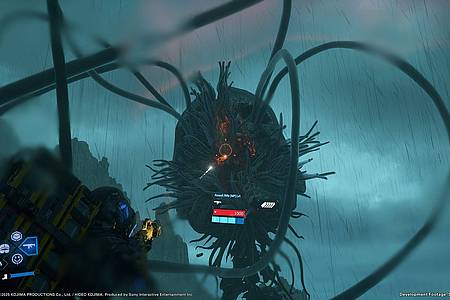 Kojima Productions/Sony Interactive Entertainment/dpa-tmn | Spektakulär und ein wenig chaotisch sind die Bosskämpfe, in denen plötzlich riesige Monster auftauchen.