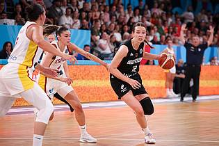 Christian Charisius/dpa | Emily Bessoir krönte eine starke EM mit einem Double Double.