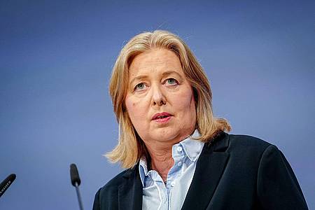 Kay Nietfeld/dpa | Sozialministerin Bärbel Bas legt Rentengesetz vor. (Archivbild) 