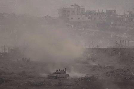 Leo Correa/AP/dpa | Die Hamas will vor einer neuen Waffenruhe noch einige Details klären.