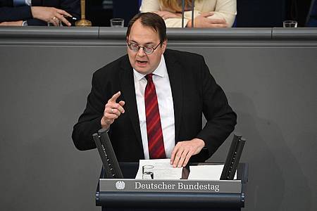 Katharina Kausche/dpa | Linken-Fraktionschef Sören Pellmann stößt sich am Inhalt der Kanzler-Worte. (Archivbild)