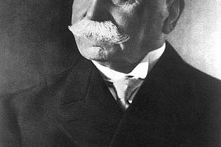 -/dpa | Graf von Zeppelin schrieb Geschichte mit seinen Luftschiffen. (Archivbild) 