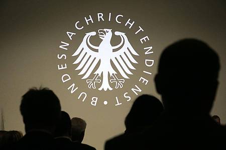 Wolfgang Kumm/dpa | Der Bundesnachrichtendienst hat Erkenntnisse zu Chemiewaffeneinsatz durch die russische Armee in der Ukraine. (Symbolbild)