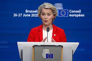 Omar Havana/AP/dpa | Zu einem neuen US-Angebot für eine Einigung im Zollstreit ein wollte sich die zuständige EU-Kommission unter Leitung von Ursula von der Leyen zum Inhalt und zur Bewertung des Textes öffentlich nicht äußern.