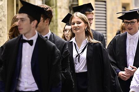 Laurie Dieffembacq/Belga/dpa | Planmäßig würde die belgische Kronprinzessin Elisabeth ihr Masterstudium im Mai 2026 beenden. (Archivbild)