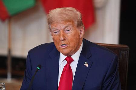 Evan Vucci/AP/dpa | «Wir werden es uns ansehen müssen» - sagt Trump zum Wunsch der Ukraine nach einem weiteren Patriot-Luftabwehrsystem. 