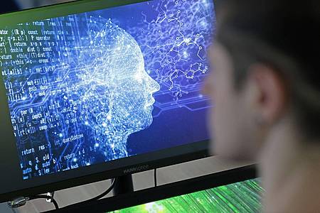 Matthias Bein/dpa | Stimmen aus der Tech-Branche kritisieren das KI-Gesetz der EU schon länger als zu bürokratisch (Archivbild).