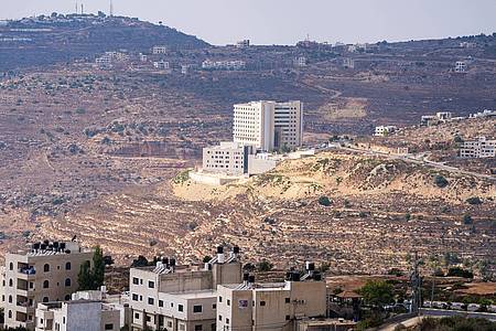 Soeren Stache/dpa | Bei einem Angriff israelischer Siedler auf ein palästinensisches Dorf gab es Tote und Verletzte.