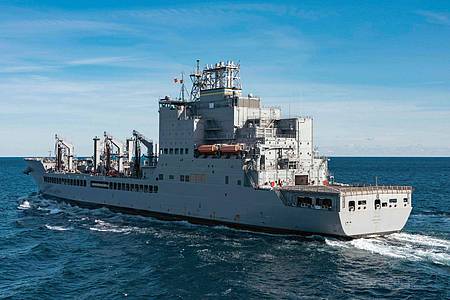 Maxwell Orlosky/U.S. Navy/AP/dpa | Medien zufolge sollen weitere Schiffe umbenannt werden