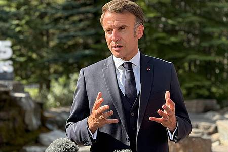 Ansgar Haase/dpa | Hofft auf einen Waffenstillstand zwischen dem Iran und Israel: Frankreichs Präsident Emmanuel Macron.
