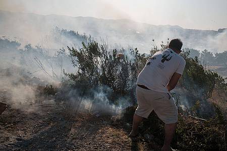 Murat Kocabas/SOPA Images via ZUMA Press Wire/dpa | Die Brandursache sei noch unklar. 