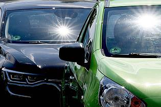 Britta Pedersen/dpa-Zentralbild/dpa-tmn | Als der Vater zu seinem im Auto vergessenen Zweijährigen eilte, war dieser bereits tot (Symbolbild).
