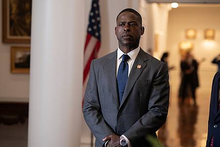 Sterling K. Brown als Agent Collins im Büro des Präsidenten