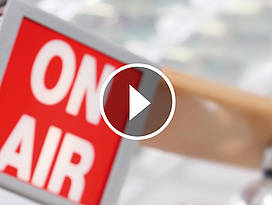 On Air-Schild mit Playknopf
